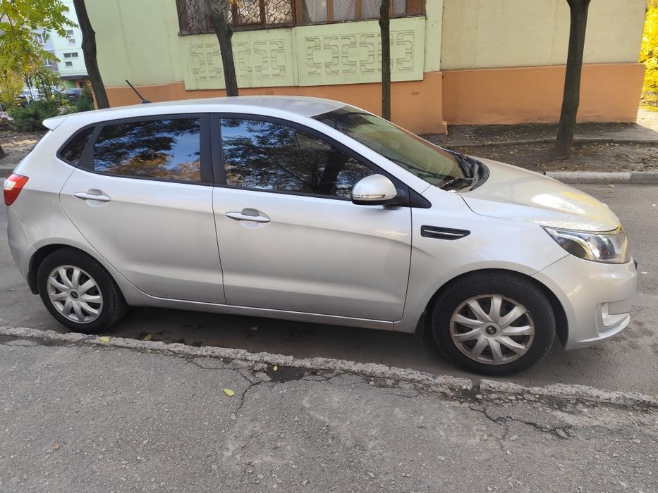 KIA RIO 2013г 1.6 в отличном состоянии