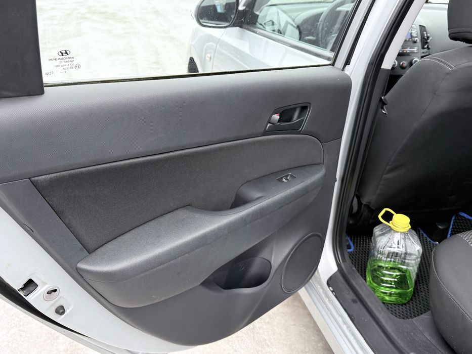 Hyundai i30 .2010 року з газом