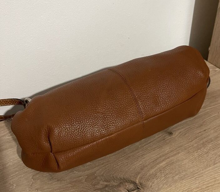 Жіноча шкіряна сумка