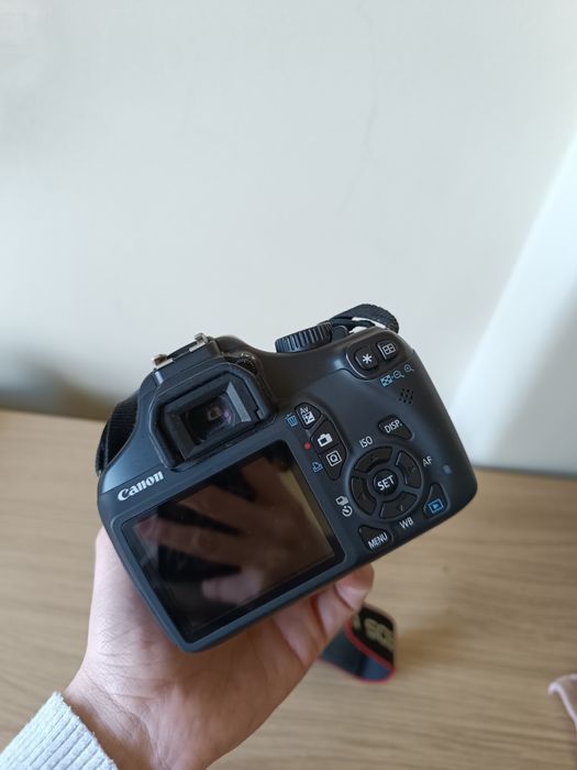 CANON EOS 1100D + lente 18-55
