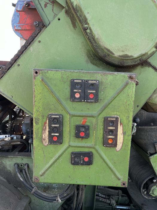 Продам Р-6 КПШ-6 ковшовий зернопогрузчик.