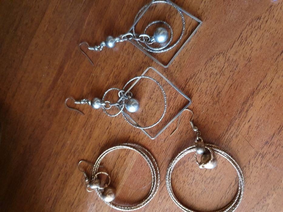 Біжутерія сережки.