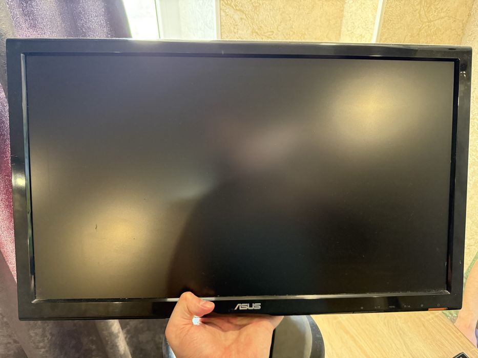 Монитор Asus+ клавиатура с подсветкой