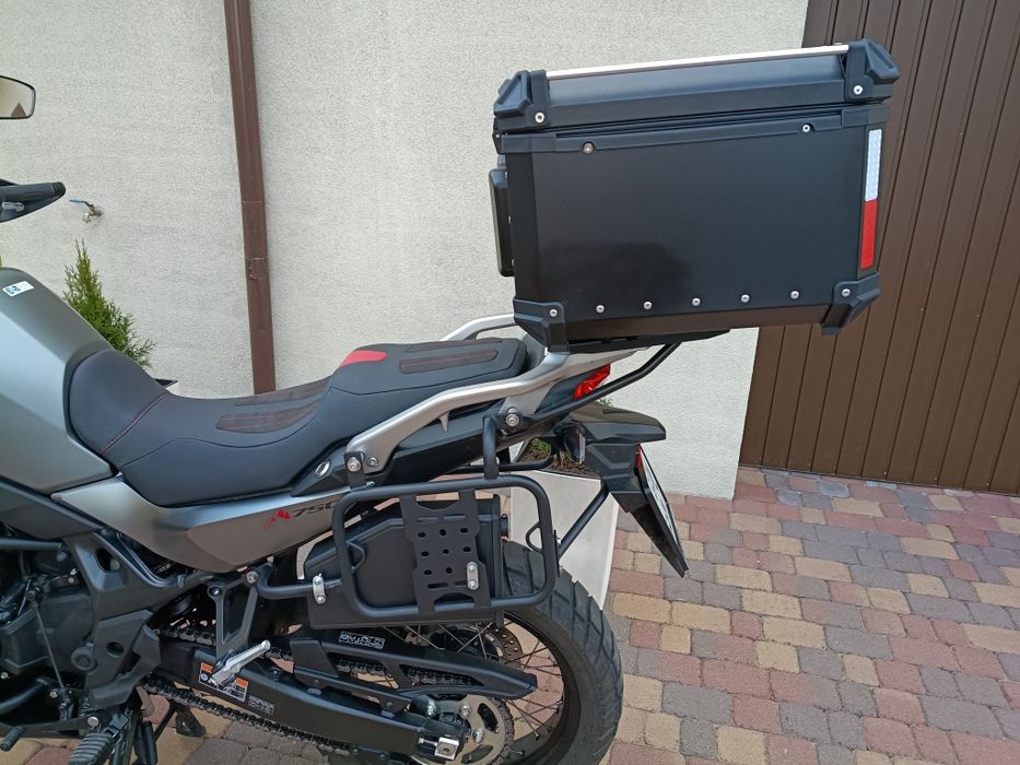 Honda Transalp 750 z 2024 roku. Cesja leasingu.