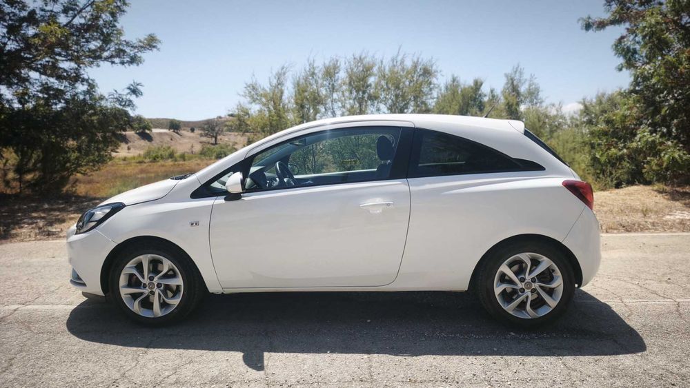 Opel Corsa 1.0 T 115cv Color Edition 3p - Apenas 61.000Km´s