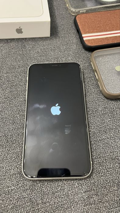 Iphone 11 4/64gb White