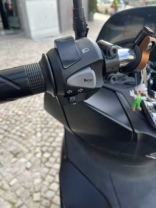 Youyou 21  honda pcx