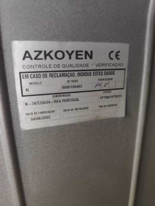 Máquina de Tabaco Azkoyen 24 canais