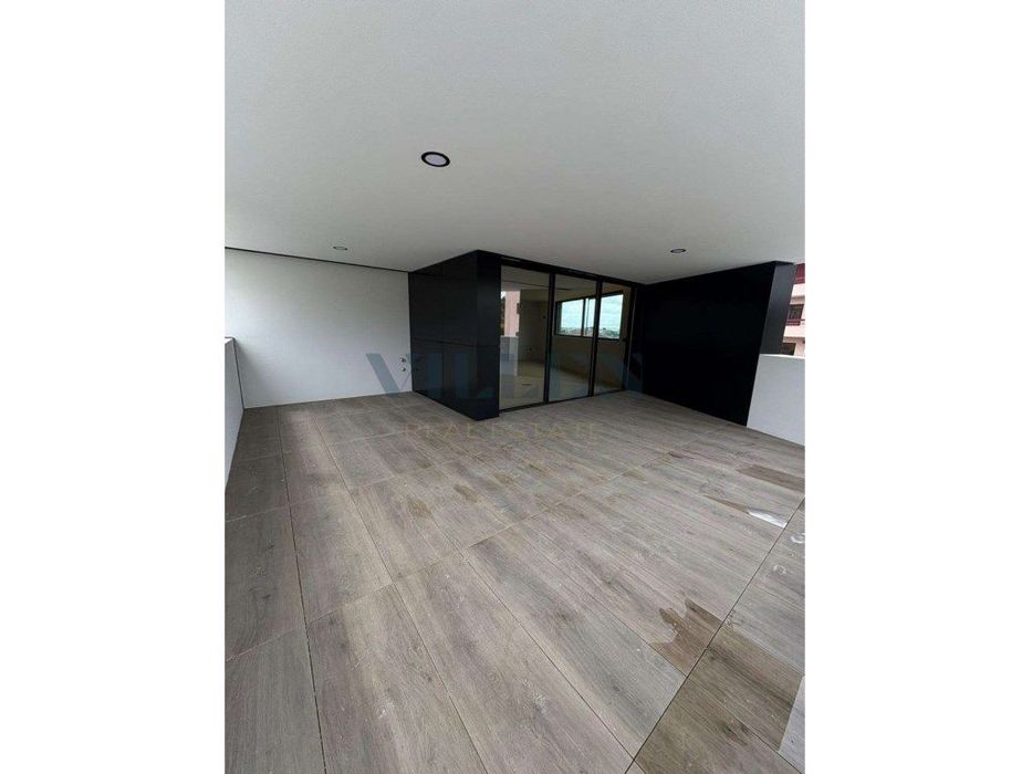 Apartamento T2 | Edifício Bismark