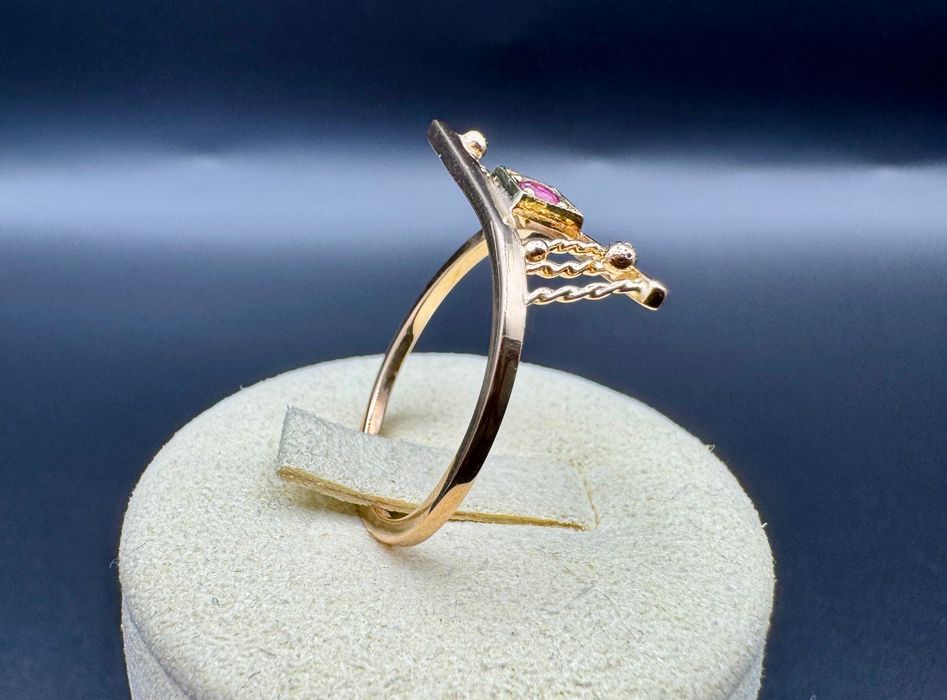 Złoty pierścionek z rubinem; próba: 12ct 500, waga: 2,40g, rozmiar: 20