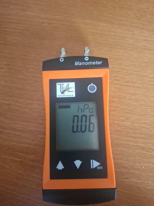 Manometr THL 200-11.2