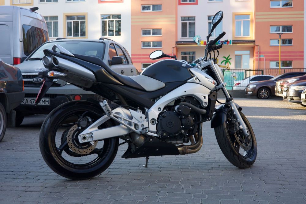Suzuki gsr 600 2007