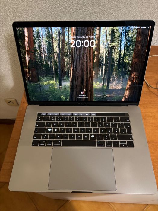 MacBook Pro 15" 1028