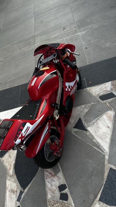 Minimoto de pista a gasolina