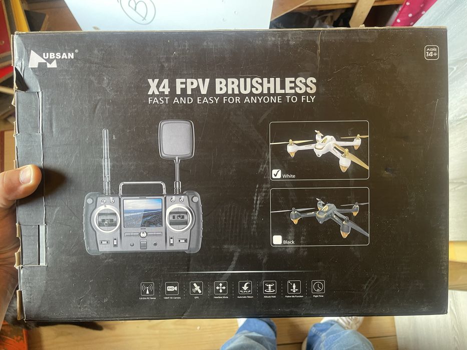 Vendo drone Hubsan X4 H501SS versão PRO. Troco por portátil.