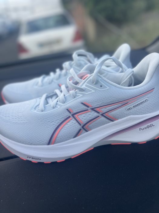 Tenis asics novos