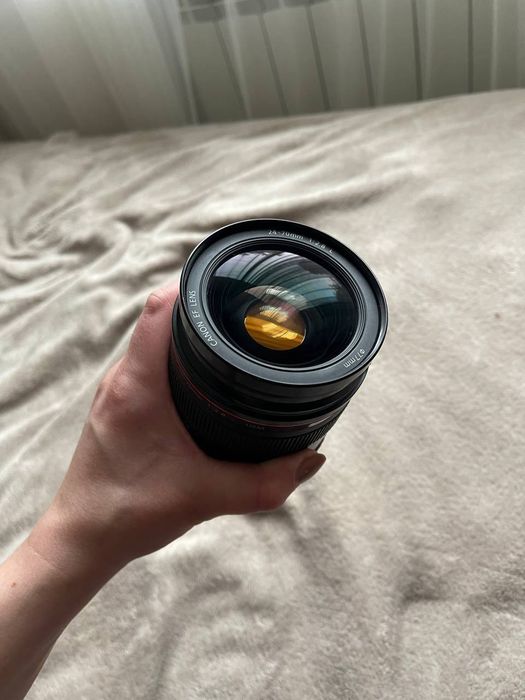 Canon EF 24-70mm f/2.8L USM