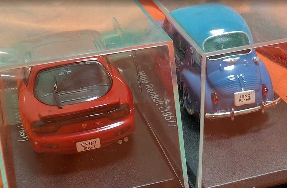 Mazda Efini RX-7 1991  масштаб 1/43+Hino Renault 1957