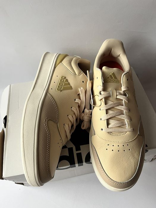 Кросівки Adidas Kantana 42