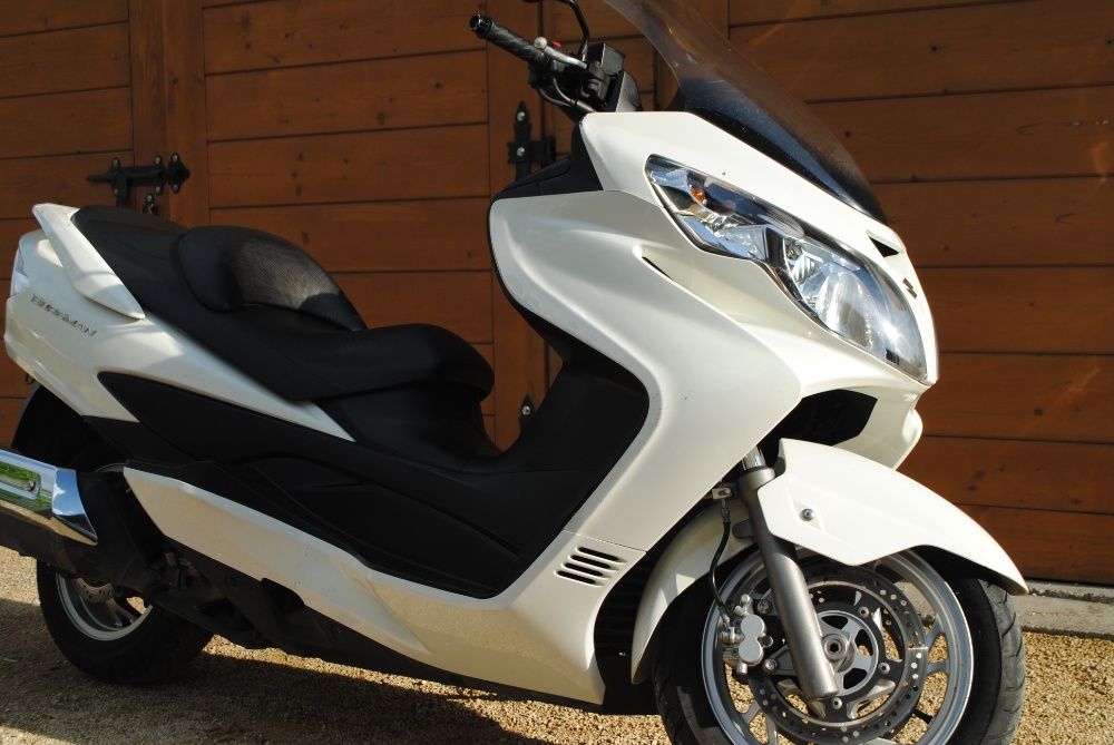 Ładny Suzuki Burgman 400 Rok 2010 Oświęcim • OLX.pl