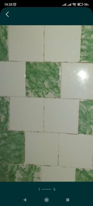 Плитка 15*15 см світло зеленувата та біла та 28 штук блакитної