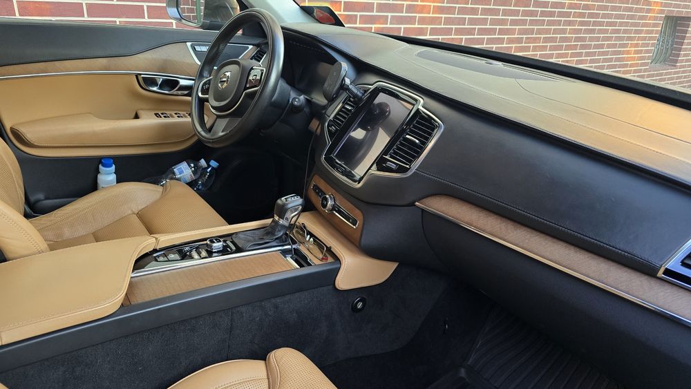 Volvo XC90 2.0 дизель автомат