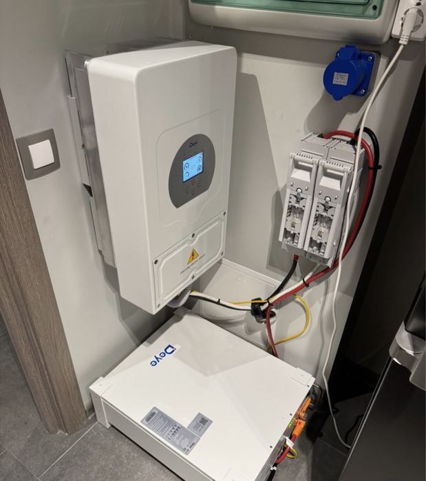 Установка солнечных,гибридных инверторов,систем бесперебойного питания