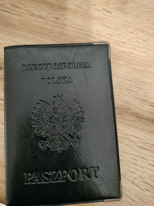 Etui na paszport.