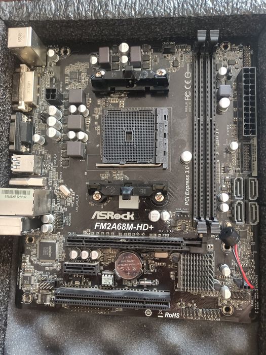 Płyta główna i Giga Ramy 8 ddr3