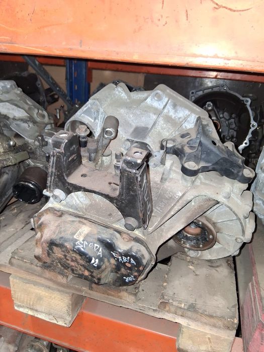 Caixa velocidades skoda fabia 1.2