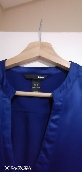 Blusa Senhora em cetim de côr azulão