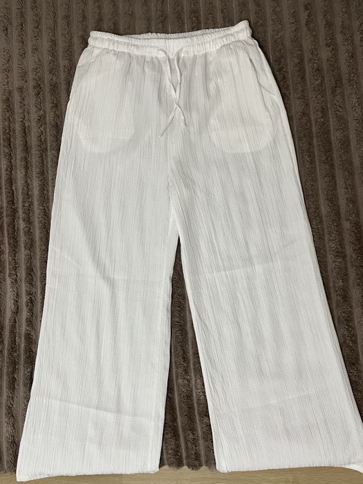 Білі штани нові не підійшли по розміру