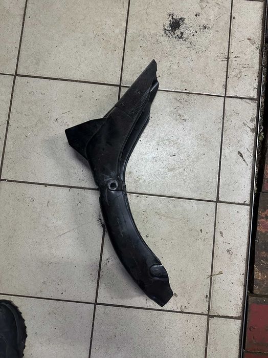 Заднее крило МОТО "Мустанг"