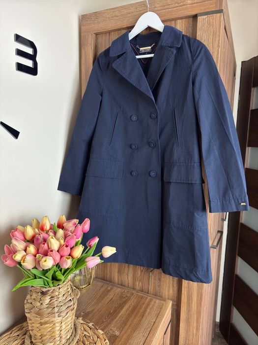 Damski trencz płaszcz granatowy Tommy Hilfiger S klasyczny do kolan
