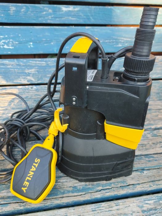 Pompa zatapialna Stanley 400W