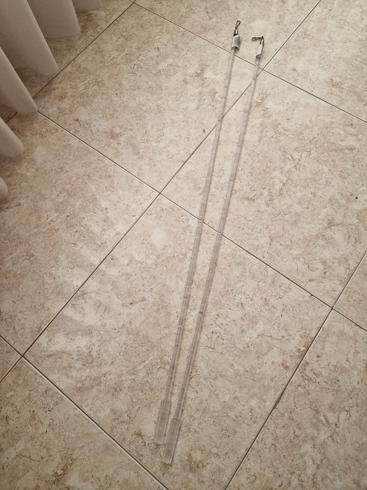 2 bastões para cortinados