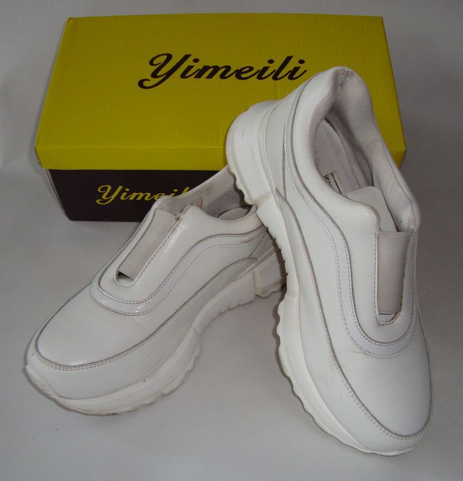 Жіночі кросівки на резинці Yimeili 38р. 24.5см білі шкіряні (535-39)