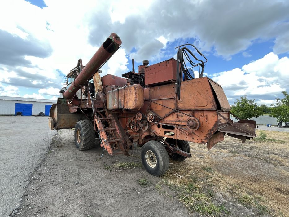 Комбайн зернозбиральний НИВА СК-5