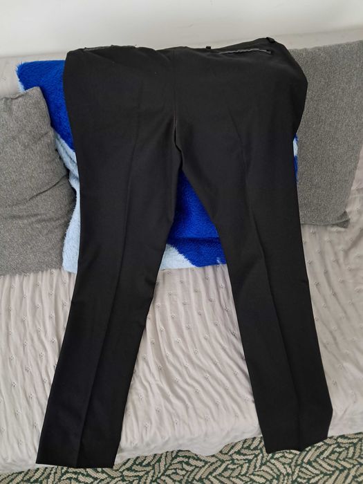 Fato masculino - marca Suits Inc - tamanho 40 (Slim fit)