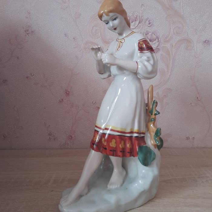 Статуетка "Альонка"