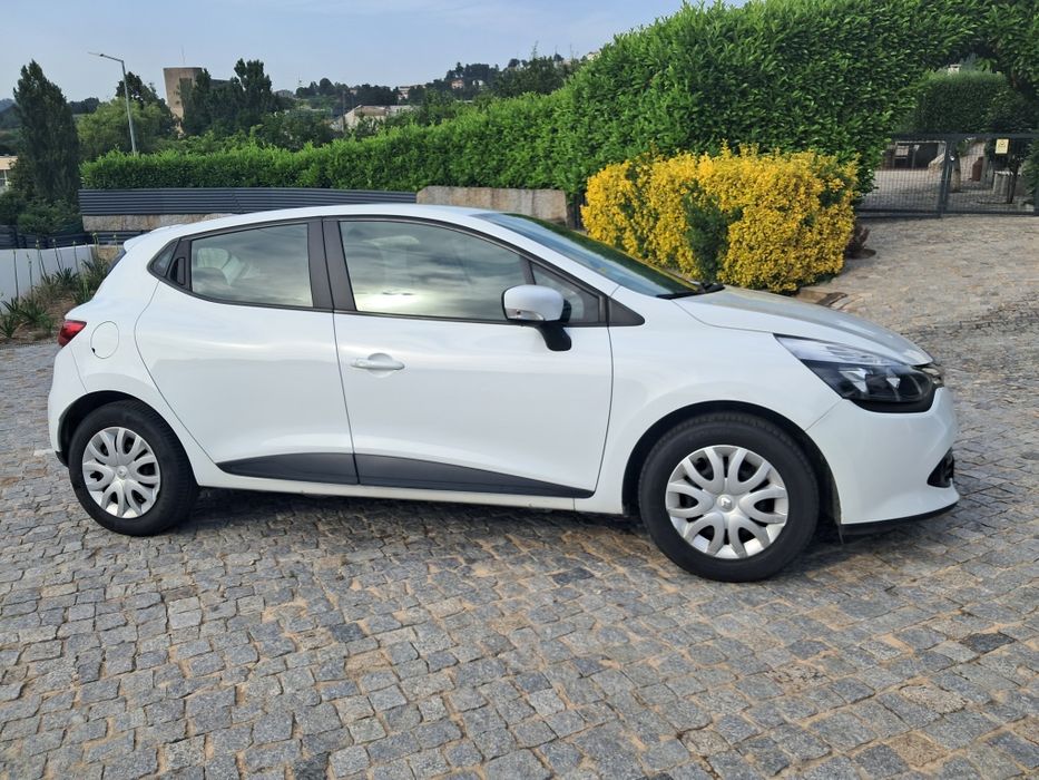 Renault Clio — fotografia 4