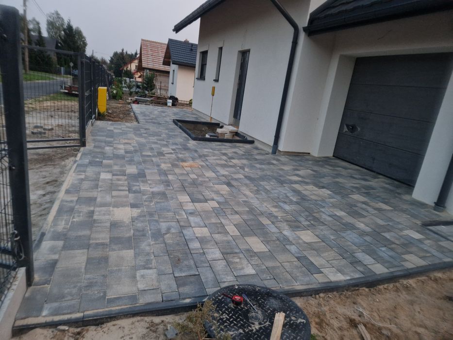 minikoparka, koparka,wywrotka 3.5t, Układanie kostki brukowej, wiertni