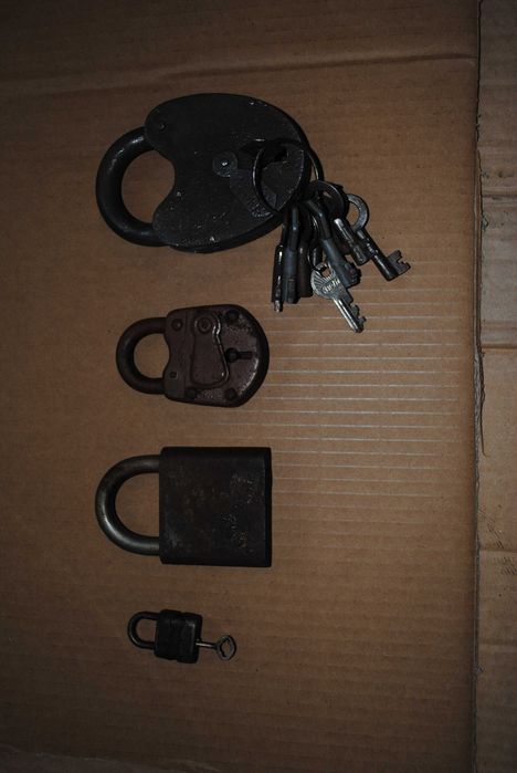 Stare klucze kłódki zamek