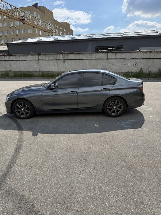 Продам BMW F30 328i В гарному стані