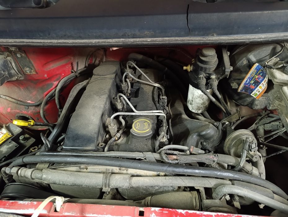 Лдв Конвой 2.4 Дизель 2004 рік