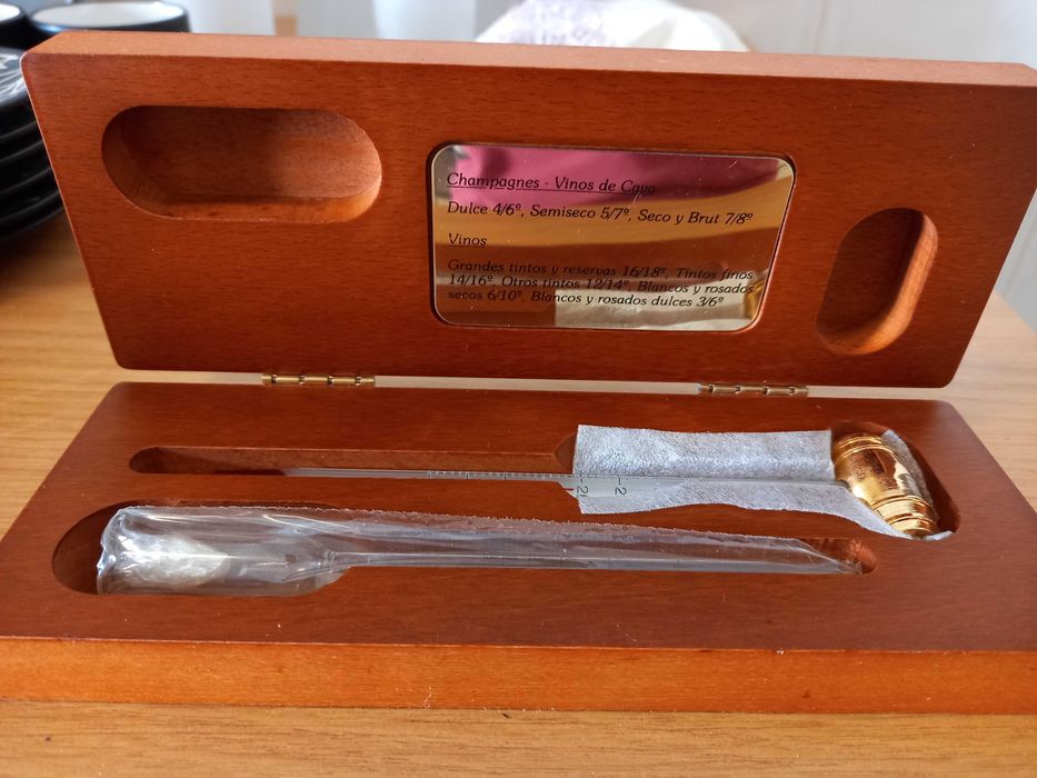 Termómetro  de vinho