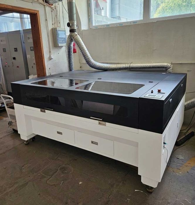Ploter Laserowy Laser CO2 1800x1200 130W | Cięcie i Grawerowanie 180x120cm | PRZEMYSŁOWY + Chiller + Wentylator + Kompresor RUIDA