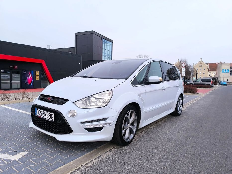 Ford S-Max FORD S-MAX St-line 2.0t 240km - manual