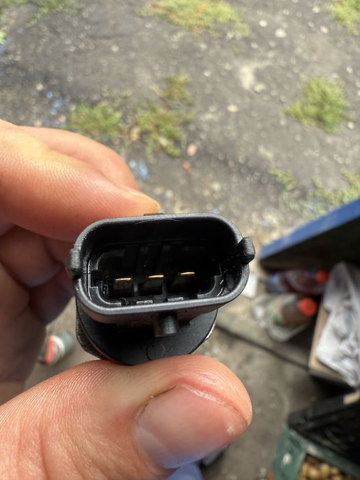 Датчик тиску палива