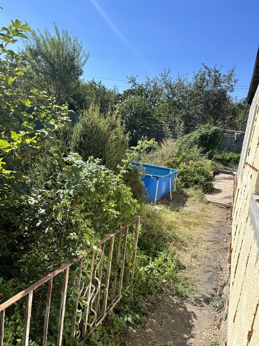 Продам будинок + землі 10 соток